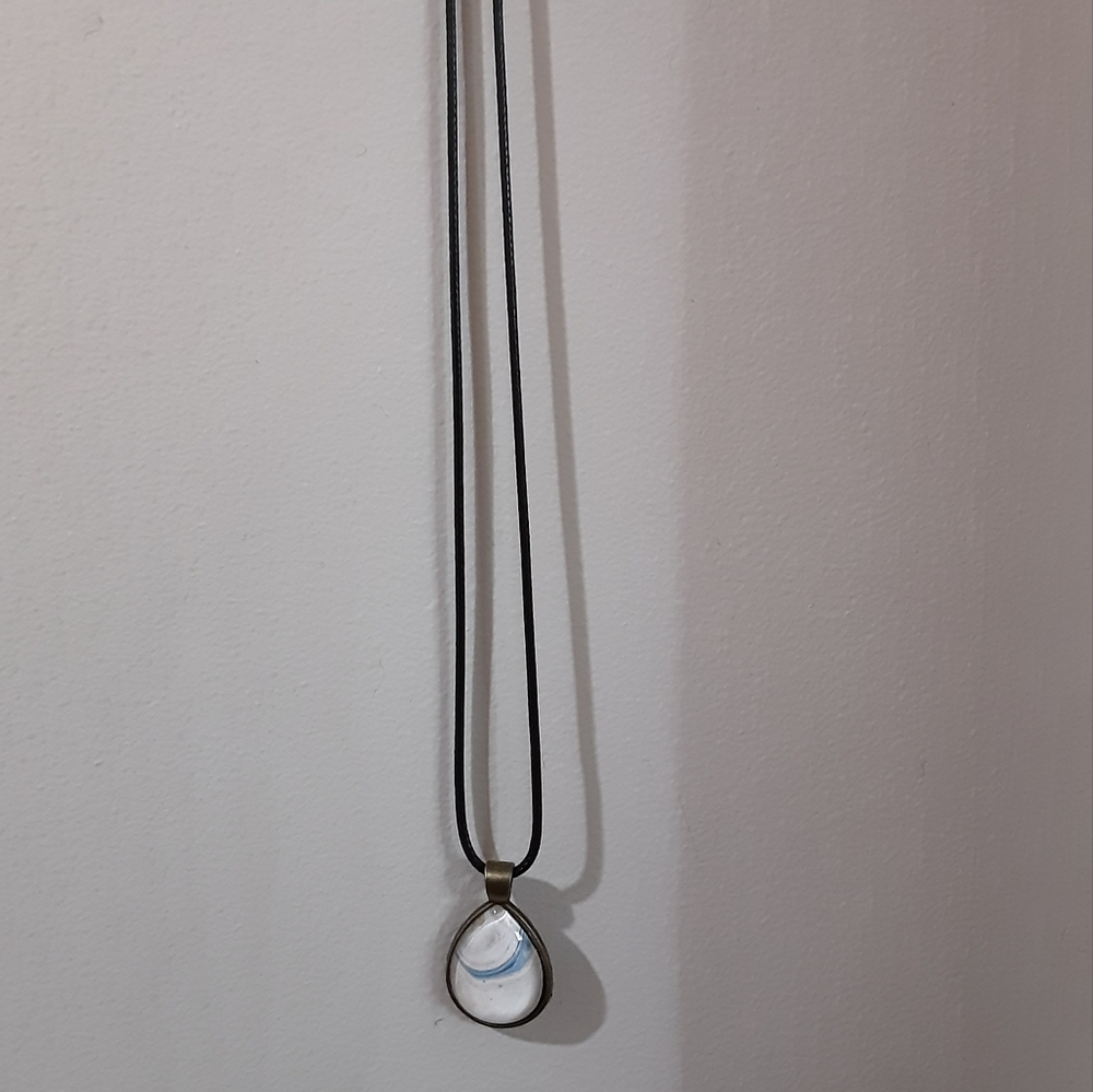 Silver Teardrop Pendant Necklace